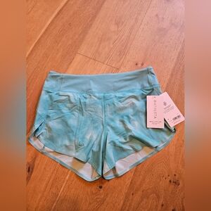 Athleta Run With It 3.5" Short, Size Medium